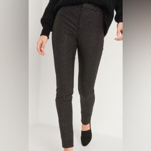 Old Navy Women SZ 6 Black W/Gold Dots Secret Slim Pockets Pixie High Rise Pants